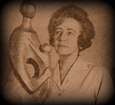 The South African sculptress Lily SACHS in 1966 with one of her works (img. Pretoria Art Museum archives)