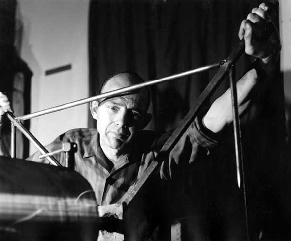 Eben Leibbrandt at his etching press in 1962